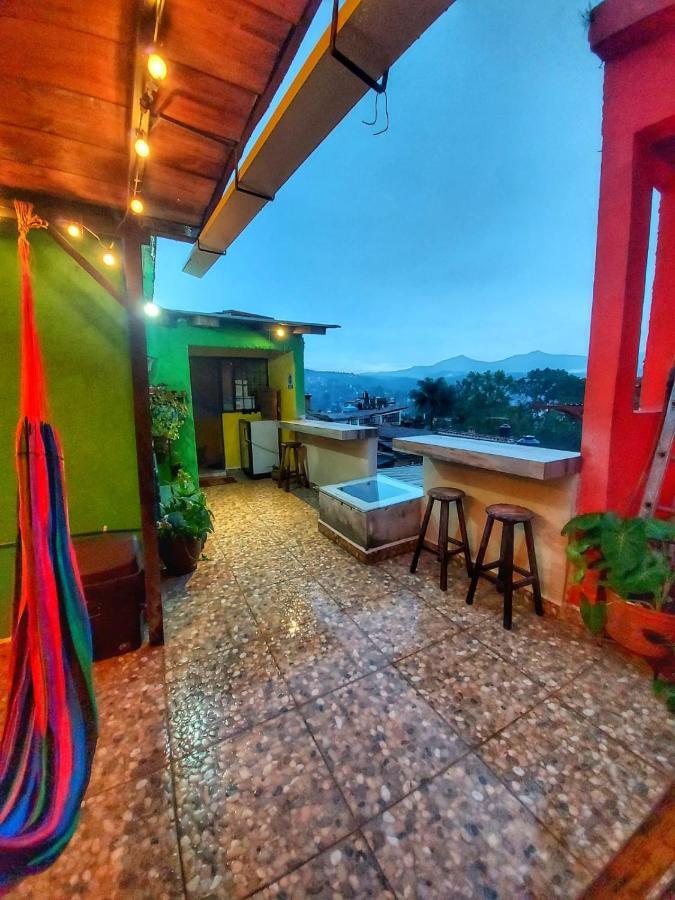 Hostal El Alebrije Valle de Bravo Exterior photo